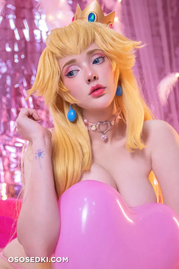 Misaki Sai - Princess Peach - 24