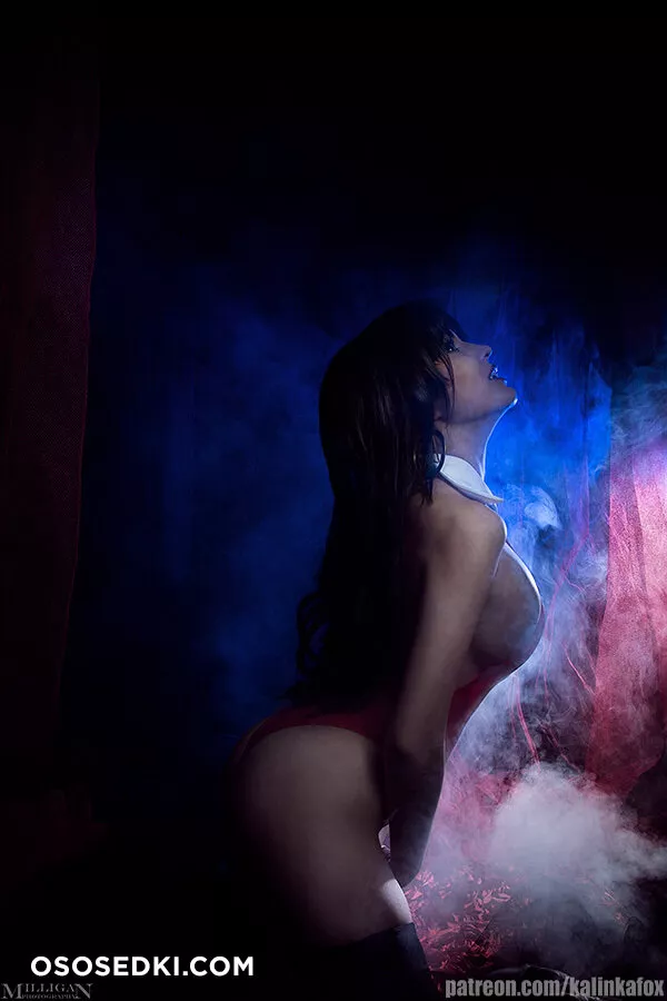Kalinka Fox - Vampirella - 5