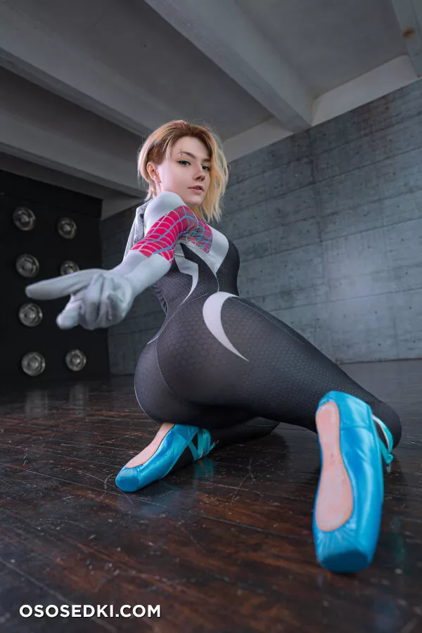 CarryKey - Gwen Stacy - 6