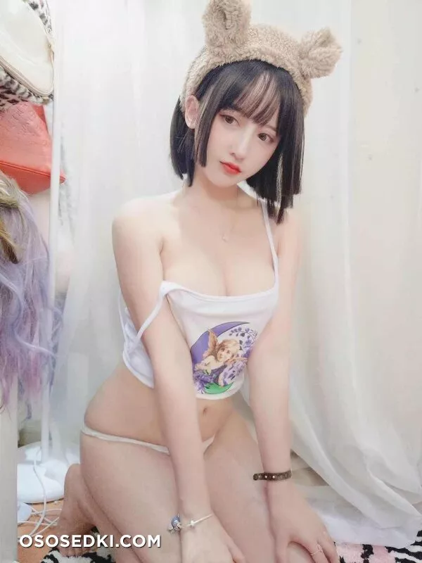 过期米线线喵 白色吊带- |32P| - 18