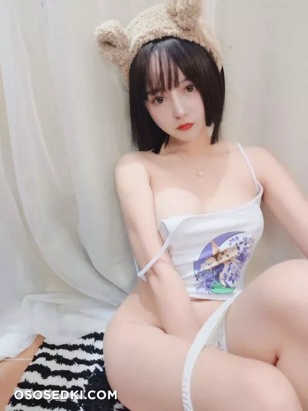 过期米线线喵 白色吊带- |32P| - 23