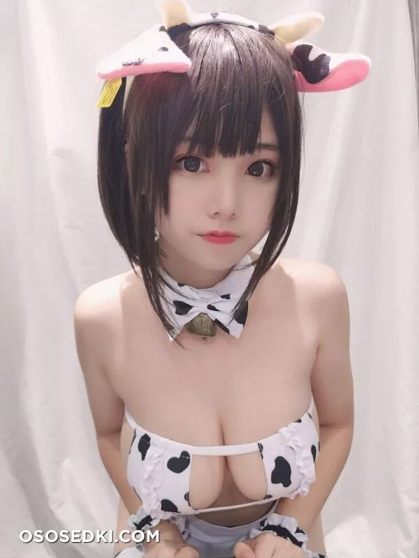 |蜜汁猫裘| 小奶牛自拍版女仆 - |20P| - 20