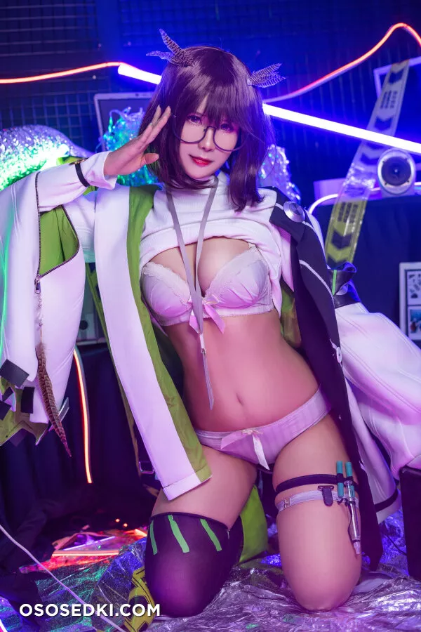 Pyon Lay - Silence - Arknights - 13