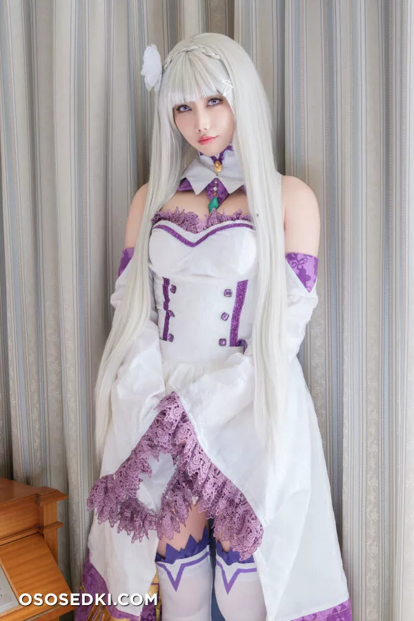  - Emilia - Re Zero Kara Hajimeru Isekai Seikatsu - 3
