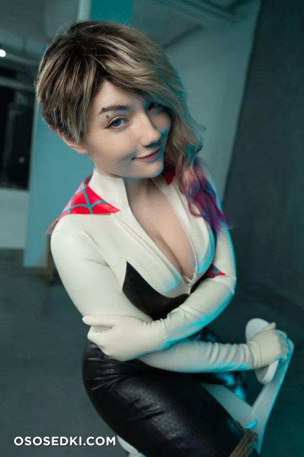 Carry Key - Gwen Stacy - Spider-man - 29