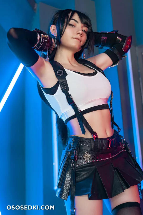 Carry Key - Tifa Lockhart - Final Fantasy Vii - 10