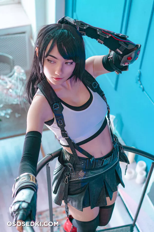 Carry Key - Tifa Lockhart - Final Fantasy Vii - 12