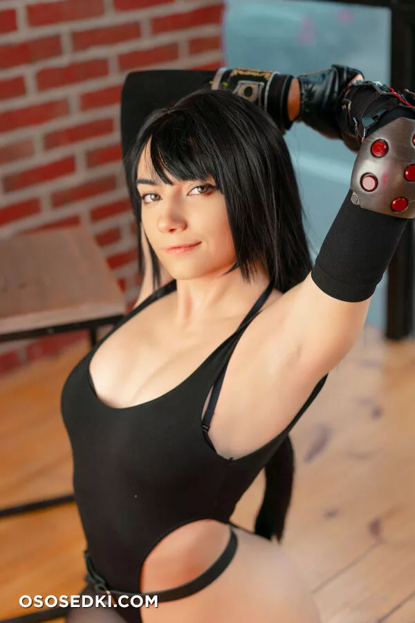 Carry Key - Tifa Lockhart - Final Fantasy Vii - 72