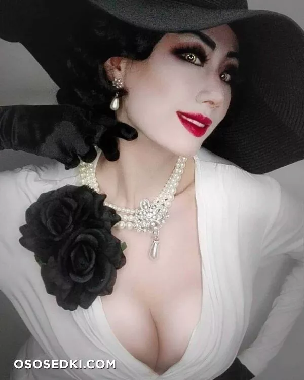 Chocokasa - Alcina Dimitrescu - Resident Evil | Biohazard - 1