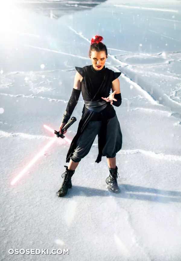 Joanie Brosas - Rey - Star Wars - 11