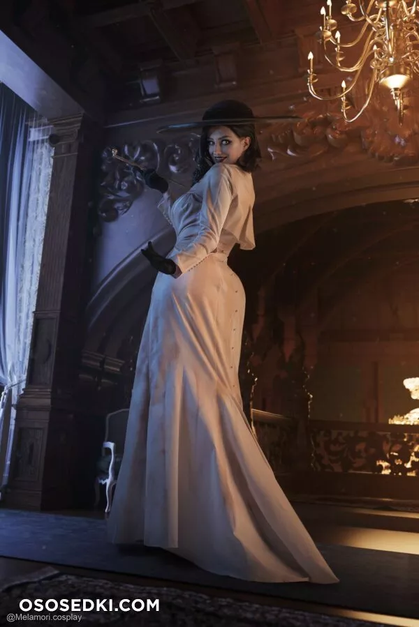 Lady Melamori - Alcina Dimitrescu - Resident Evil | Biohazard - 1