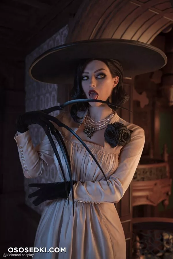Lady Melamori - Alcina Dimitrescu - Resident Evil | Biohazard - 15