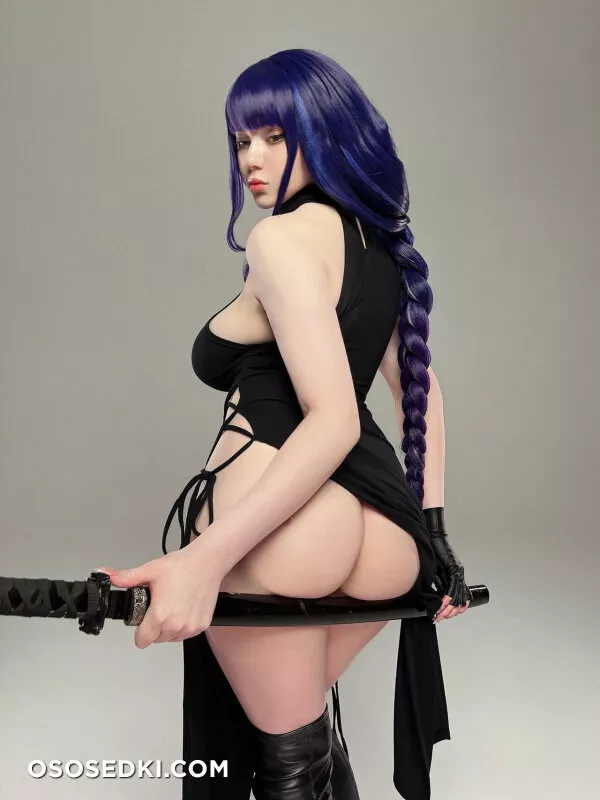 Alina Becker - Raiden Shogun - Genshin Impact - 44