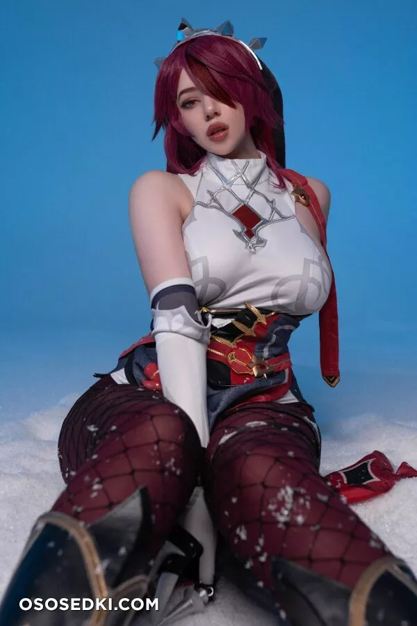Alina Becker - Rosaria - Genshin Impact - 13