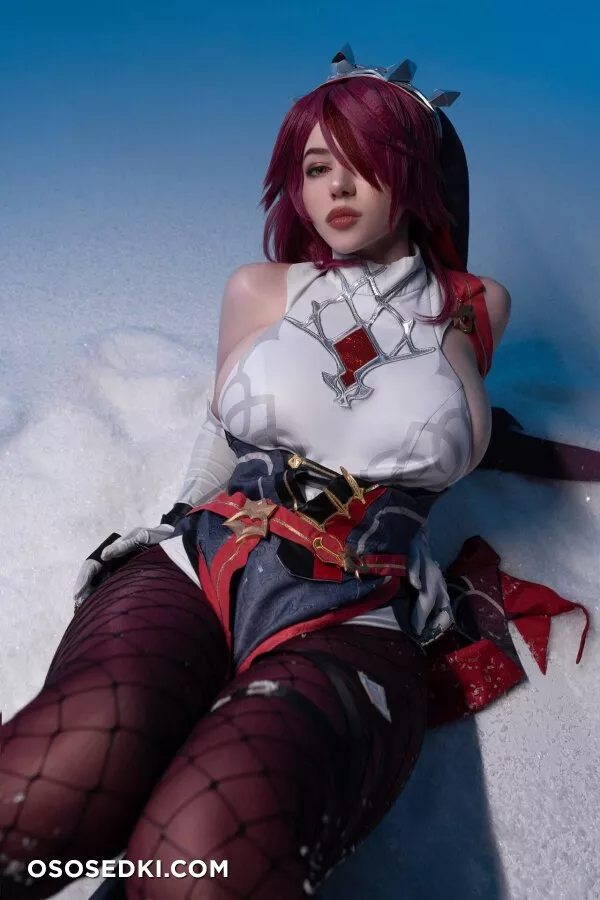 Alina Becker - Rosaria - Genshin Impact - 14