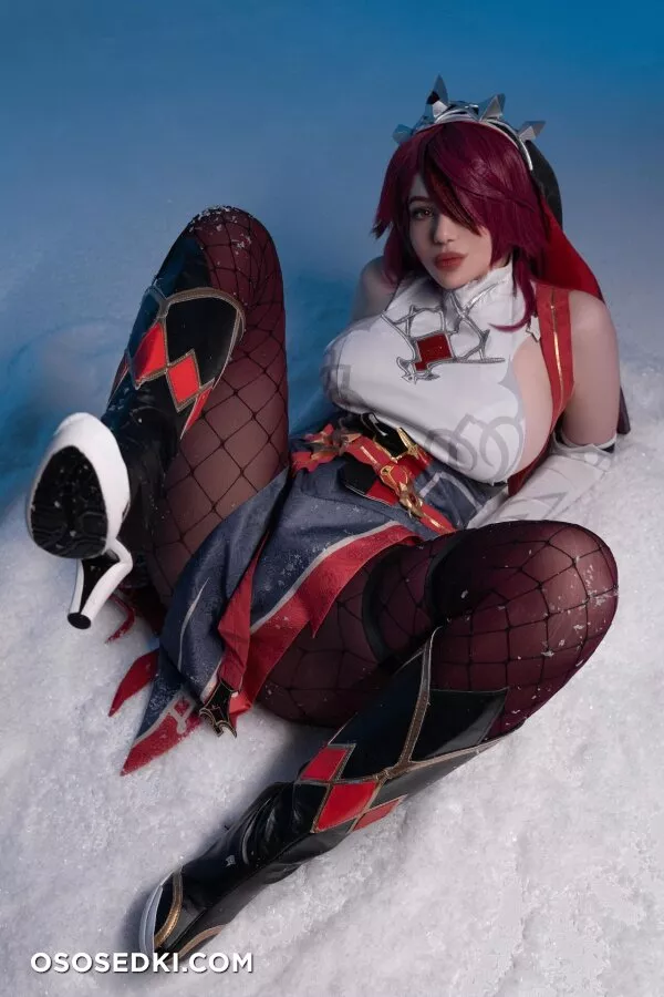 Alina Becker - Rosaria - Genshin Impact - 17