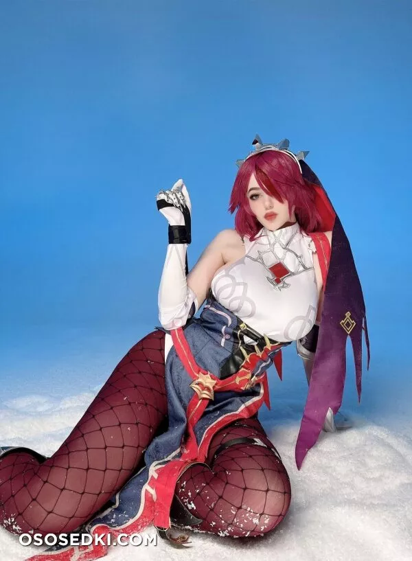 Alina Becker - Rosaria - Genshin Impact - 23