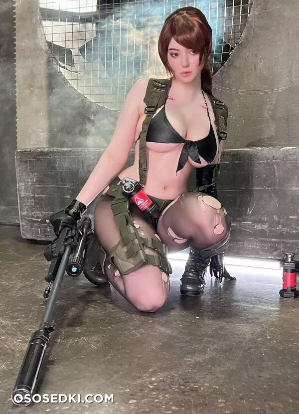 Alina Becker - Quiet - Metal Gear Solid - 45