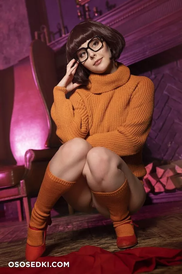 Helly Valentine - Velma (Scooby Doo) - 22