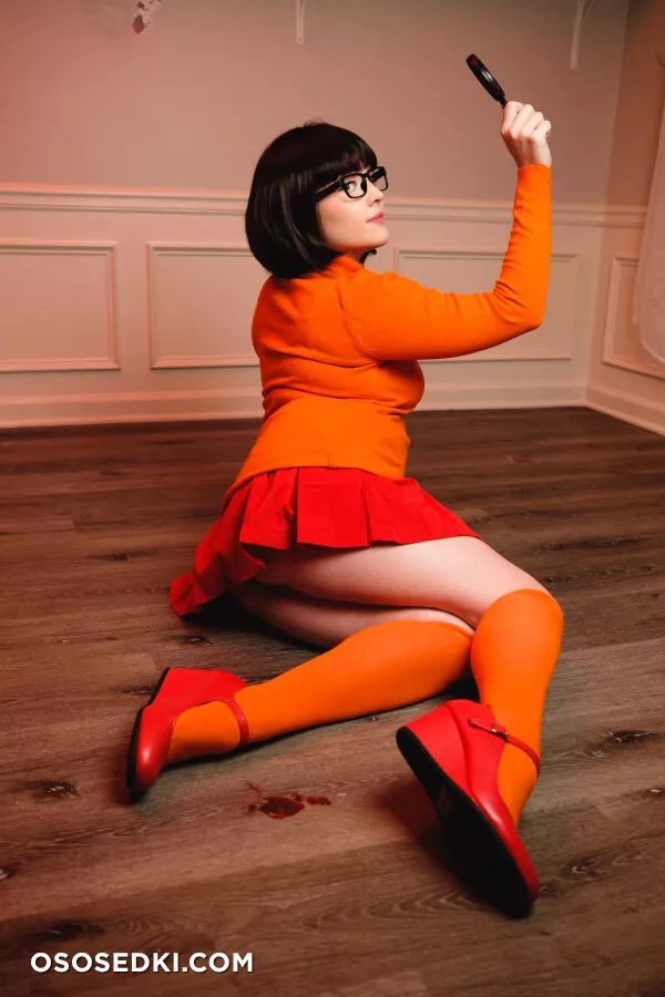 Foxy Cosplay - Velma Dinkley - Scooby-doo - 19