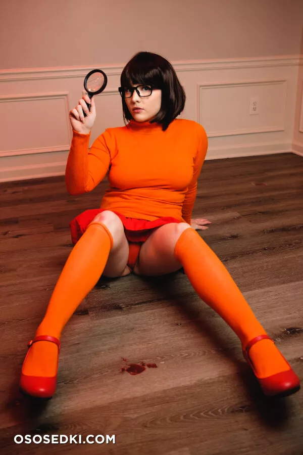Foxy Cosplay - Velma Dinkley - Scooby-doo - 20