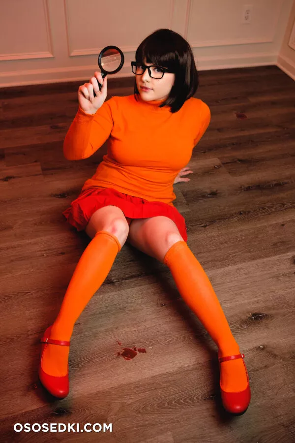 Foxy Cosplay - Velma Dinkley - Scooby-doo - 21