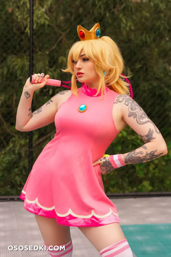Kayla Erin - Princess Peach - Super Mario Brothers | Super Mario Bros. - 2