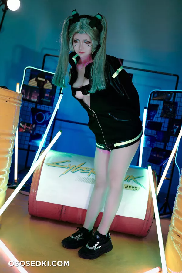 Zinieq - Rebecca - Cyberpunk - 2