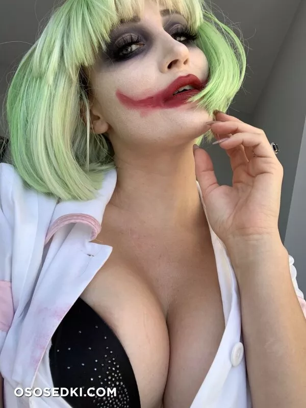Holly Wolf - Joker - Batman - 13