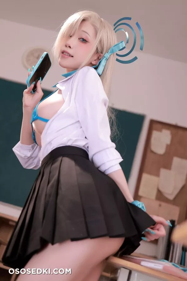 Aqua Area - Asuna Ichinose - Blue Archive - 5