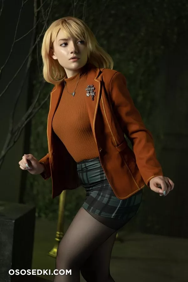 Carry Key - Ashley (Resident Evil) - 1