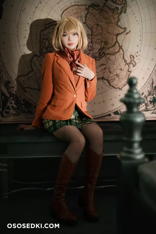 Cosplay ZinieQ Ashley Resident Evil 4 - 1