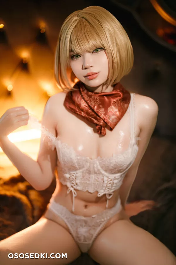 Cosplay ZinieQ Ashley Resident Evil 4 - 20