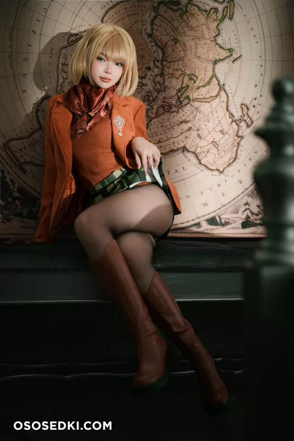 Cosplay ZinieQ Ashley Resident Evil 4 - 5
