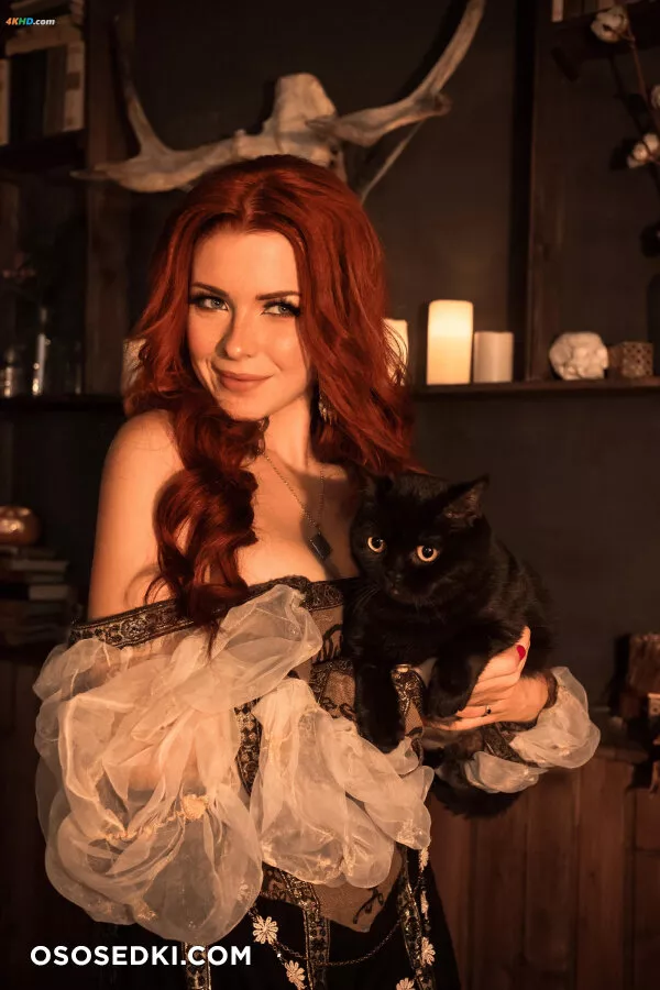 Irina Meier – Yennefer & Triss - 16