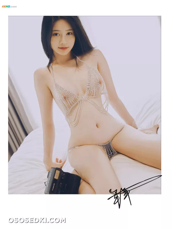 年年Nnian – 拍立得女孩 Polaroid Girl - 42