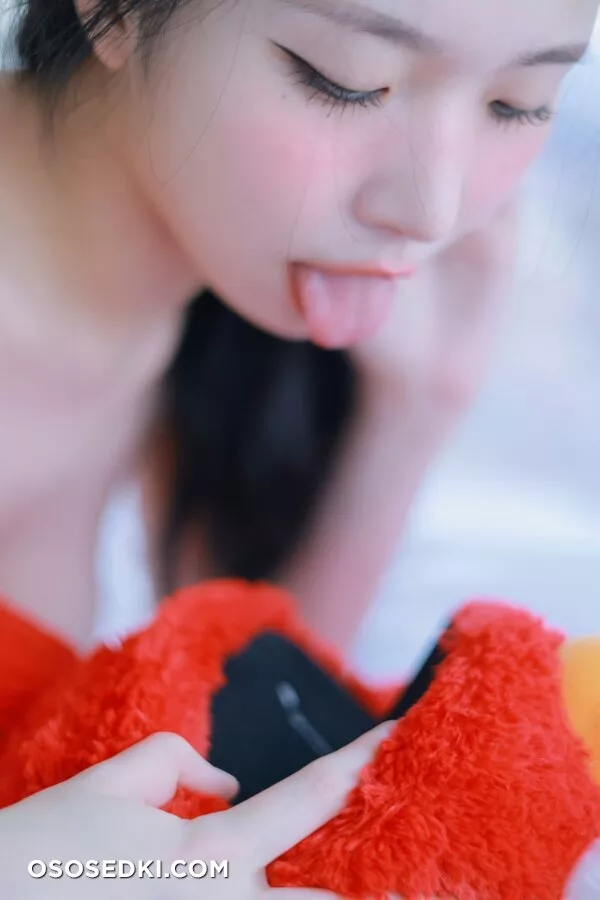 Yeonwoo - Naked - 58