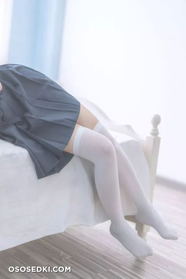 一只云烧-公厕、JK少女 - 24