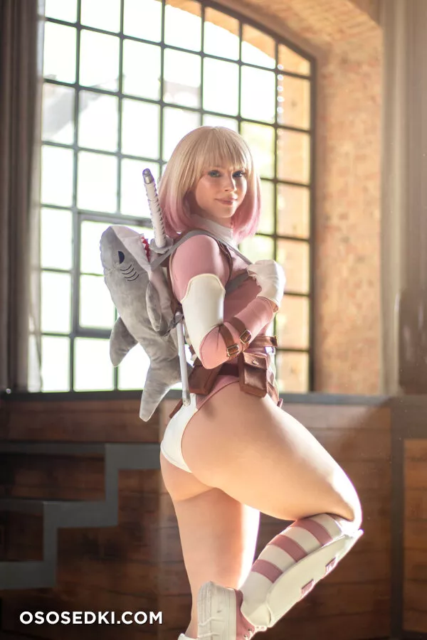 Enji Night - Gwenpool - Deadpool - 13