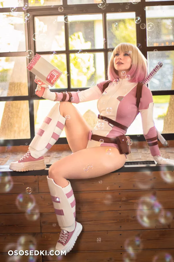Enji Night - Gwenpool - Deadpool - 24