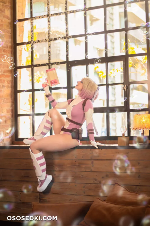 Enji Night - Gwenpool - Deadpool - 26