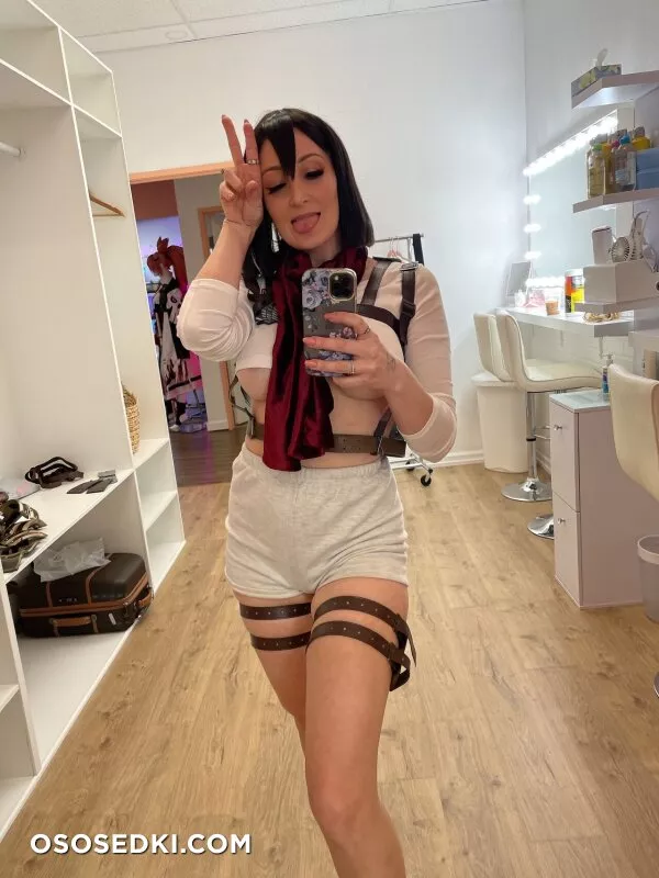 Holly Wolf - Mikasa Ackerman - Shingeki No Kyojin | Attack On Titan - 2