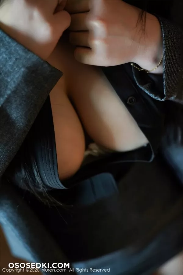 [XIUREN秀人网] 2020.10.09 Vol.2628 美七Mia - 20