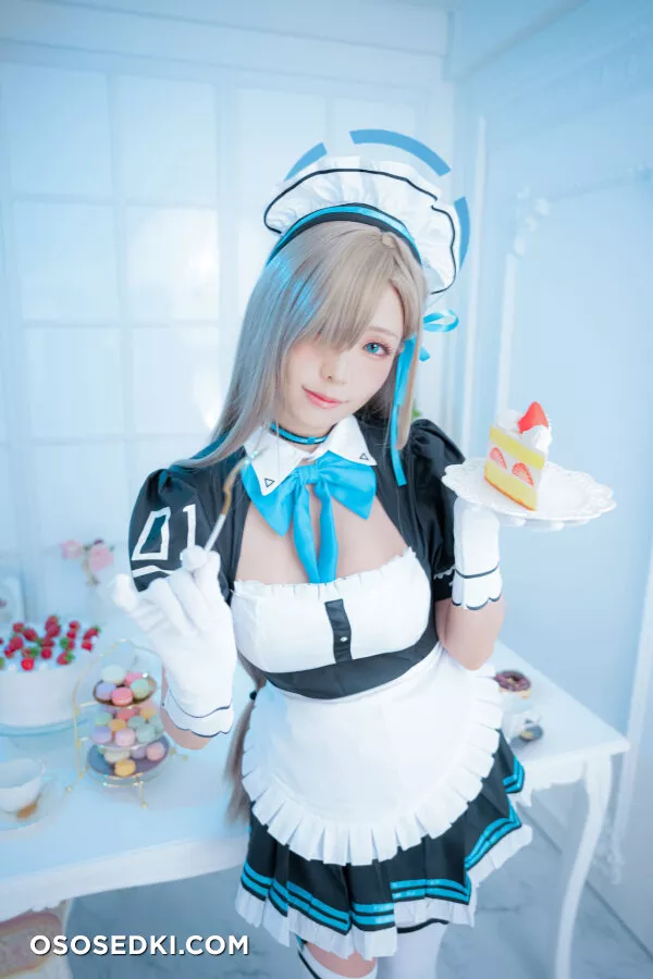Ely Cosplay - Asuna Ichinose - Blue Archive - 17