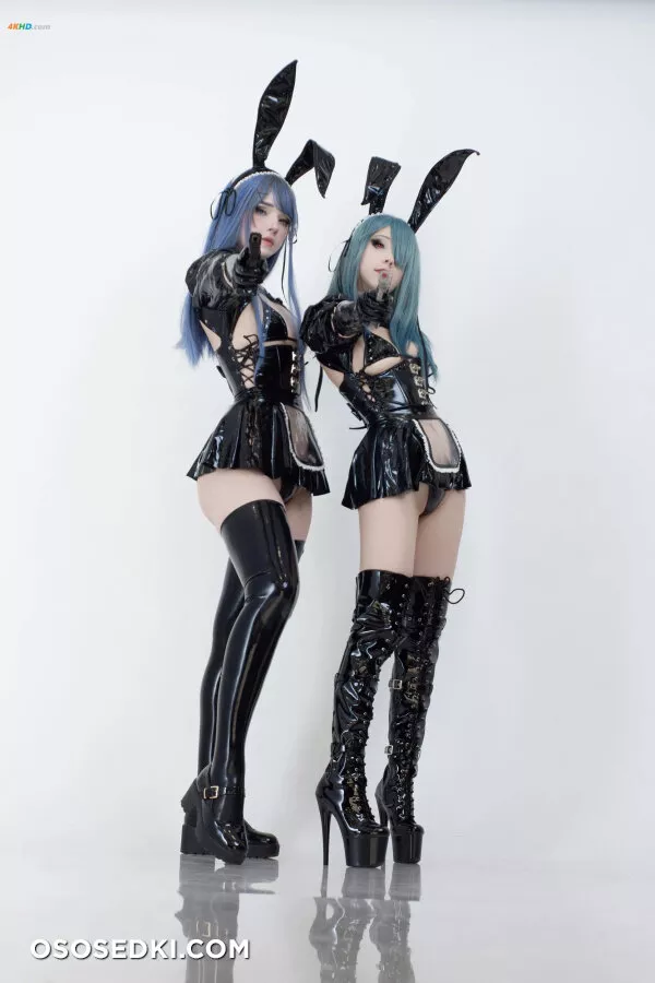 Candy_Ball – Latex Bunny Twins - 24