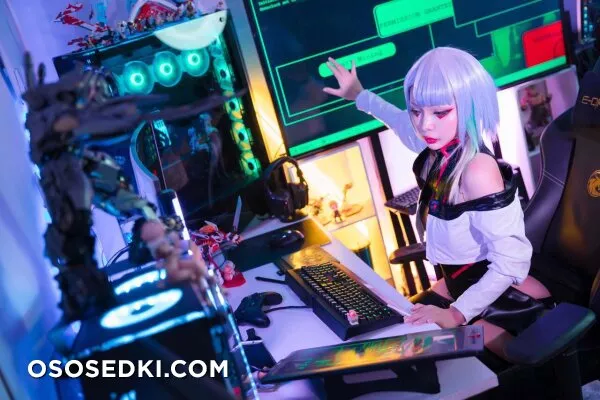 Umeko J - Lucyna Kushinada - Cyberpunk - 11