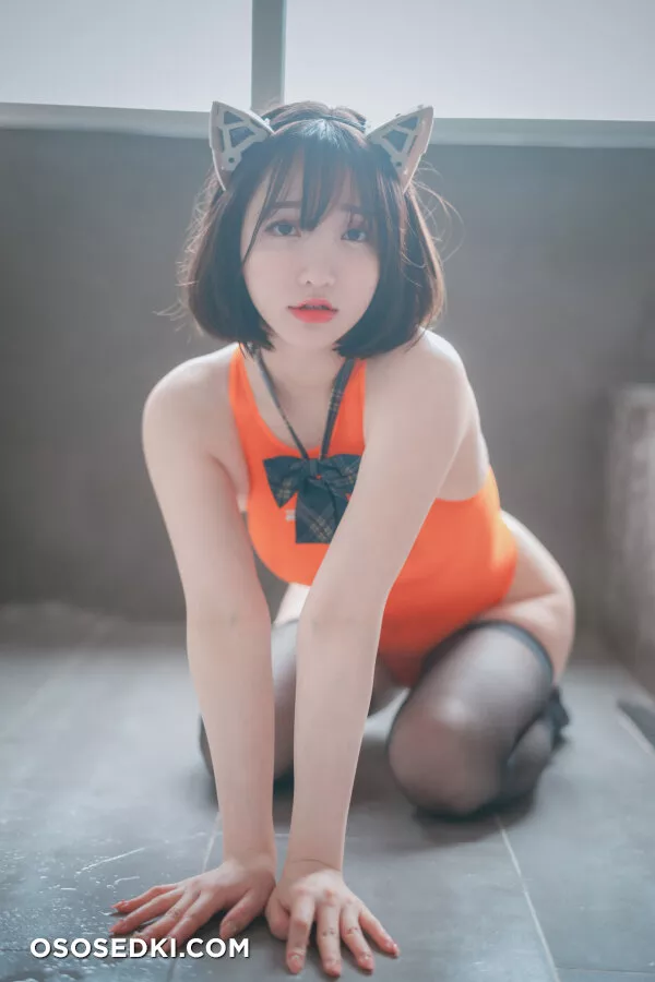 Son Yeeun 손예은, [DJAWA] Swimming Lessons #6 &amp;#8211; Set.02 - 56