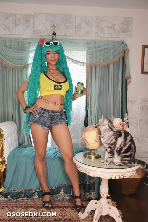 Pattie Cosplay - Miku Hatsune - Vocaloid - 2