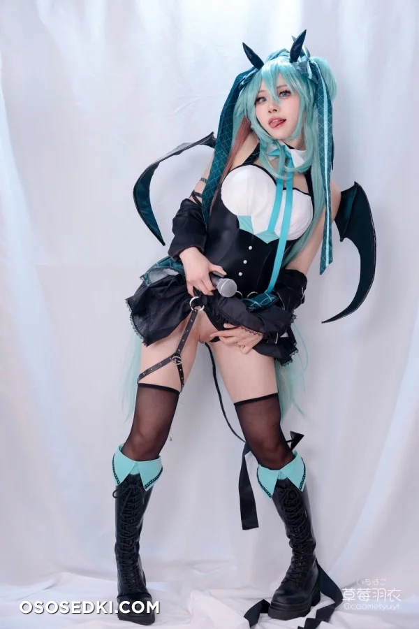 Caomeiyuyi - Miku Hatsune - Vocaloid - 2