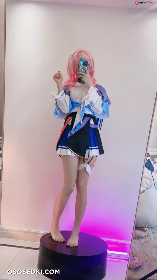 屑雪雪鸭 (Xie Xue Xue Ya) cosplay March 7th - Honkai:Star Rail - 2